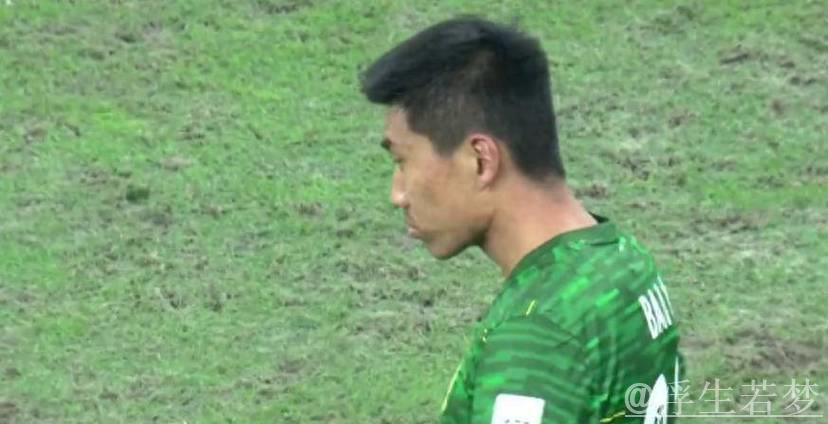 柏杨关键失误!回传送单刀+拉人犯规,媒体人怒批七窍生烟 柏杨关键失误!回传送单刀+拉人犯规,媒体人怒批七窍生烟