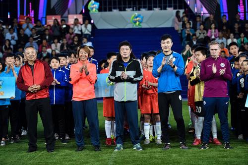 “谁是球王”华南大区赛落幕 广东三组包揽冠军 “谁是球王”华南大区赛落幕 广东三组包揽冠军